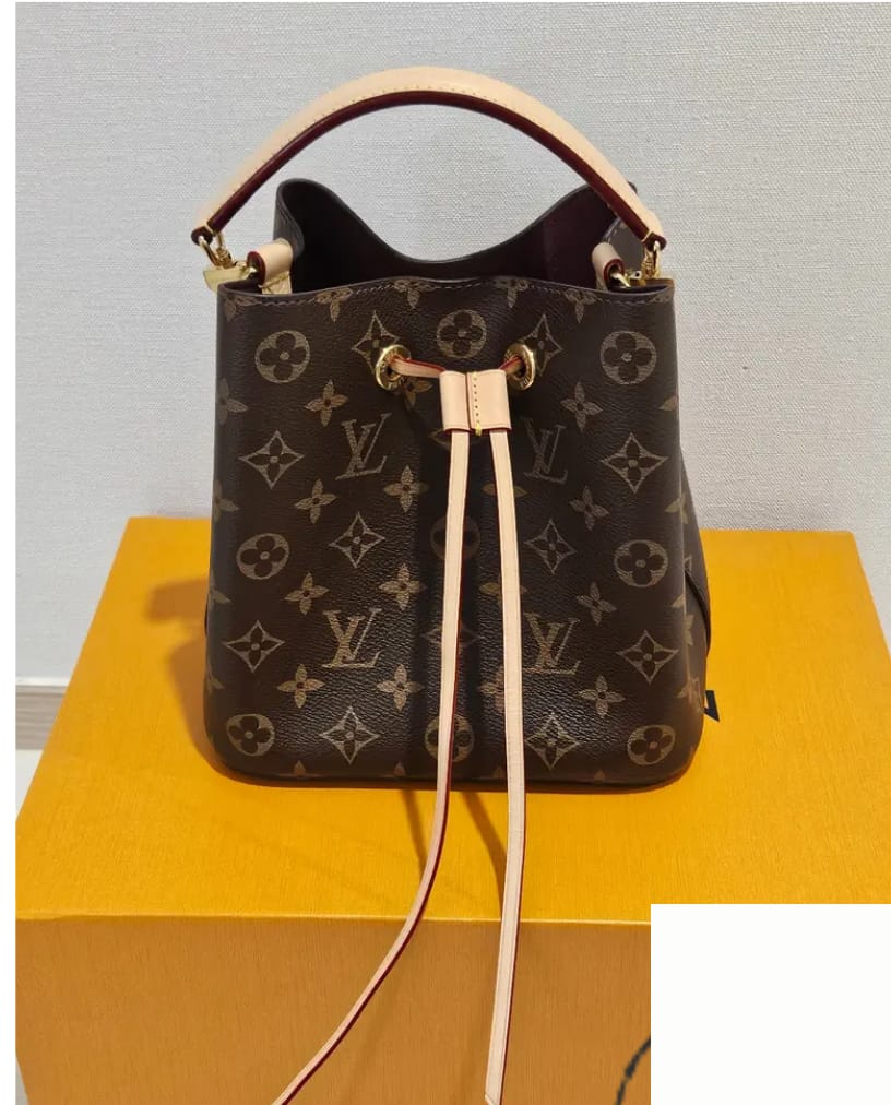 루이비통 네오노에 BB 모노그램 감정 사진
